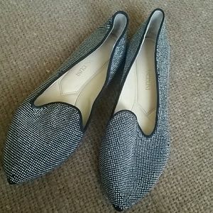 Enzo Angiolini silver flats